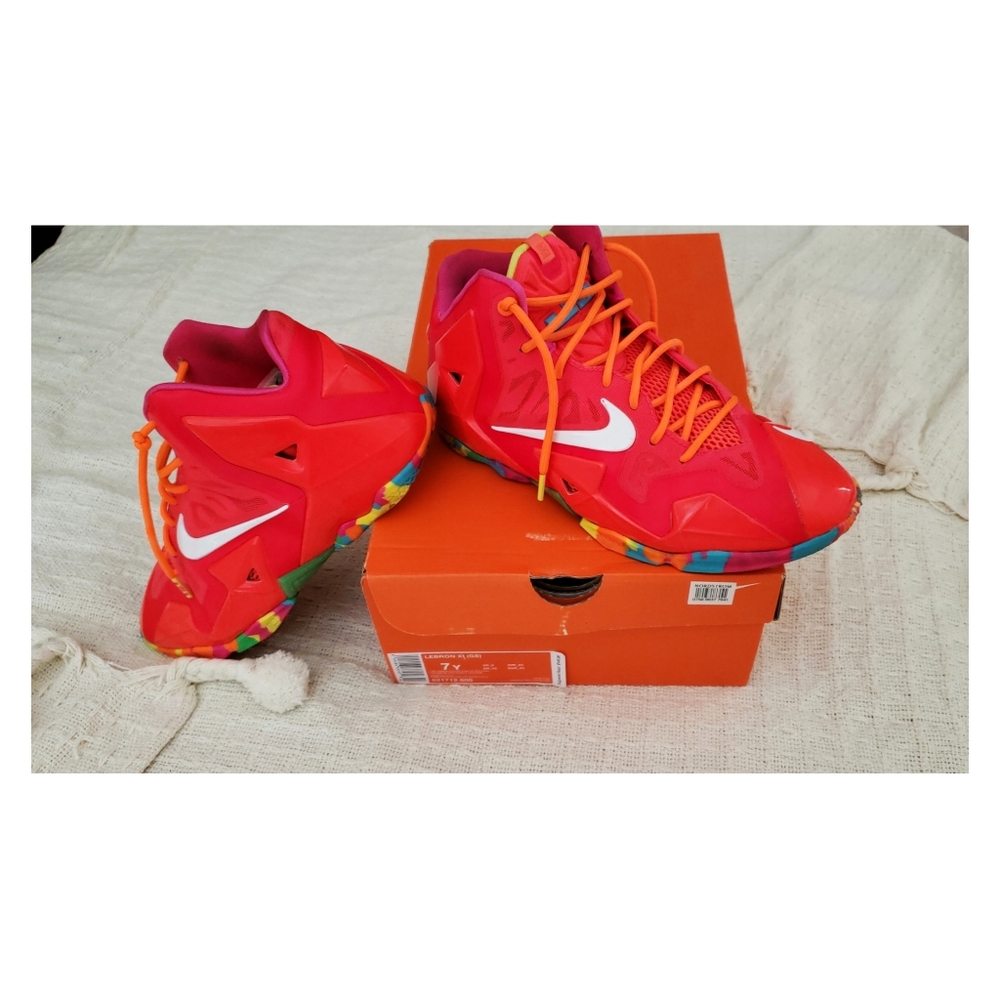 Lebron XI GS "Fruity Pebbles"